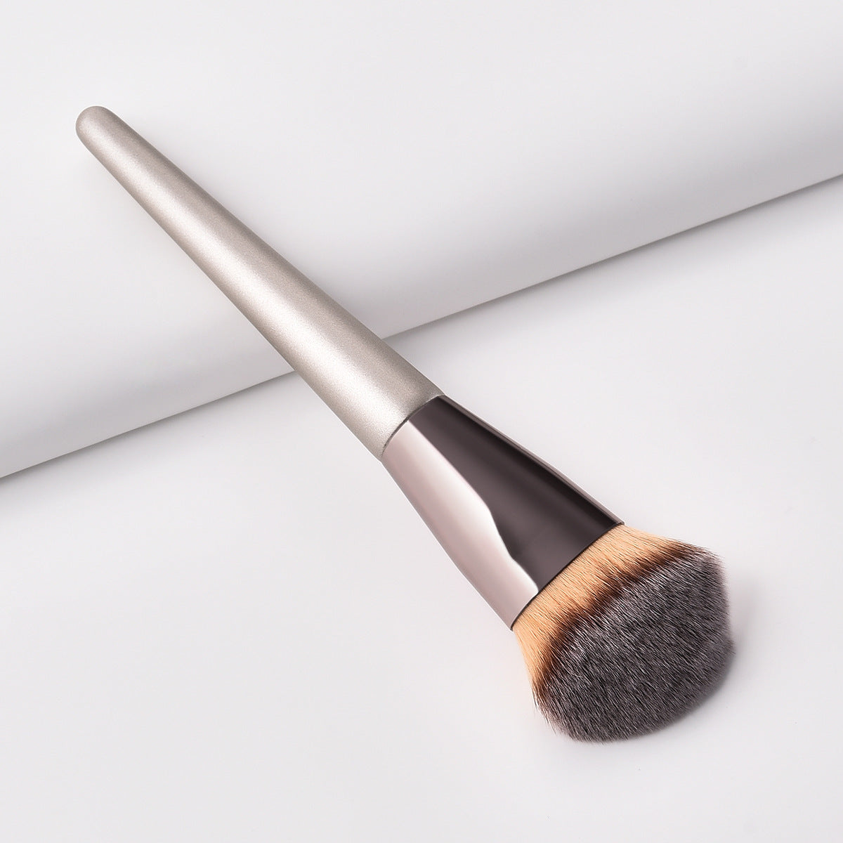 PURAVEA Makeup Brush - PURAVEA